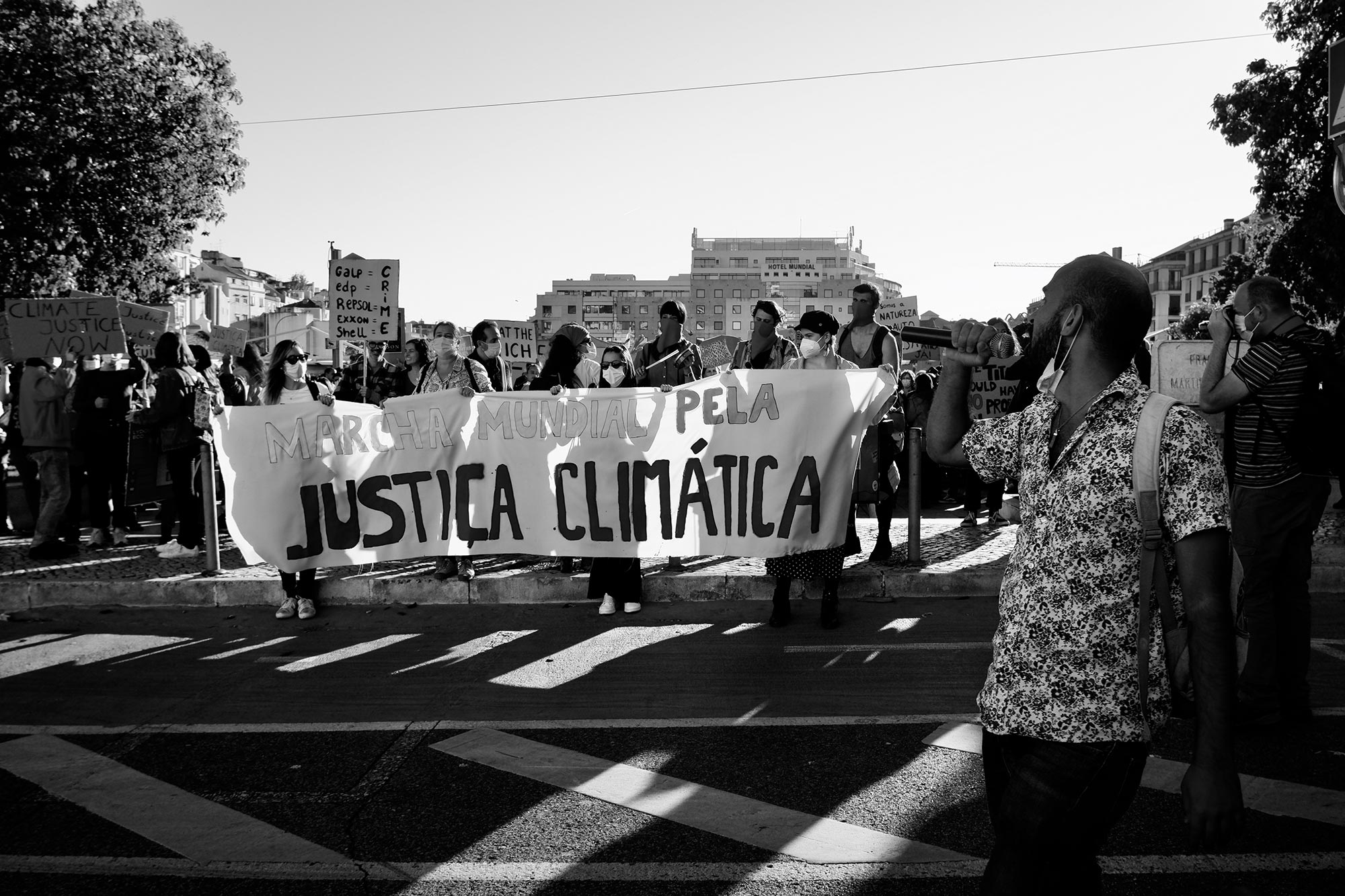 “Mudar o sistema, mudar o clima”. Apontamentos sobre a Marcha pela Justiça Climática em Lisboa